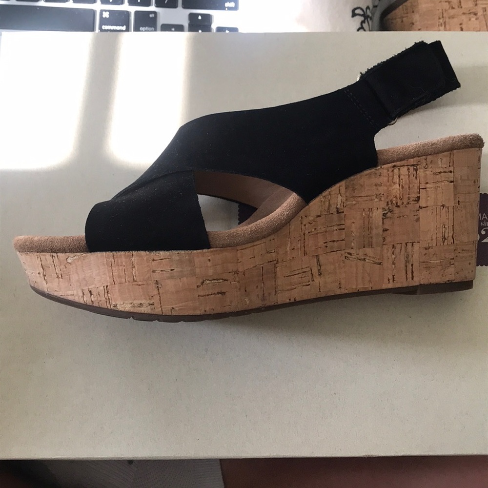 Clarks black wedges